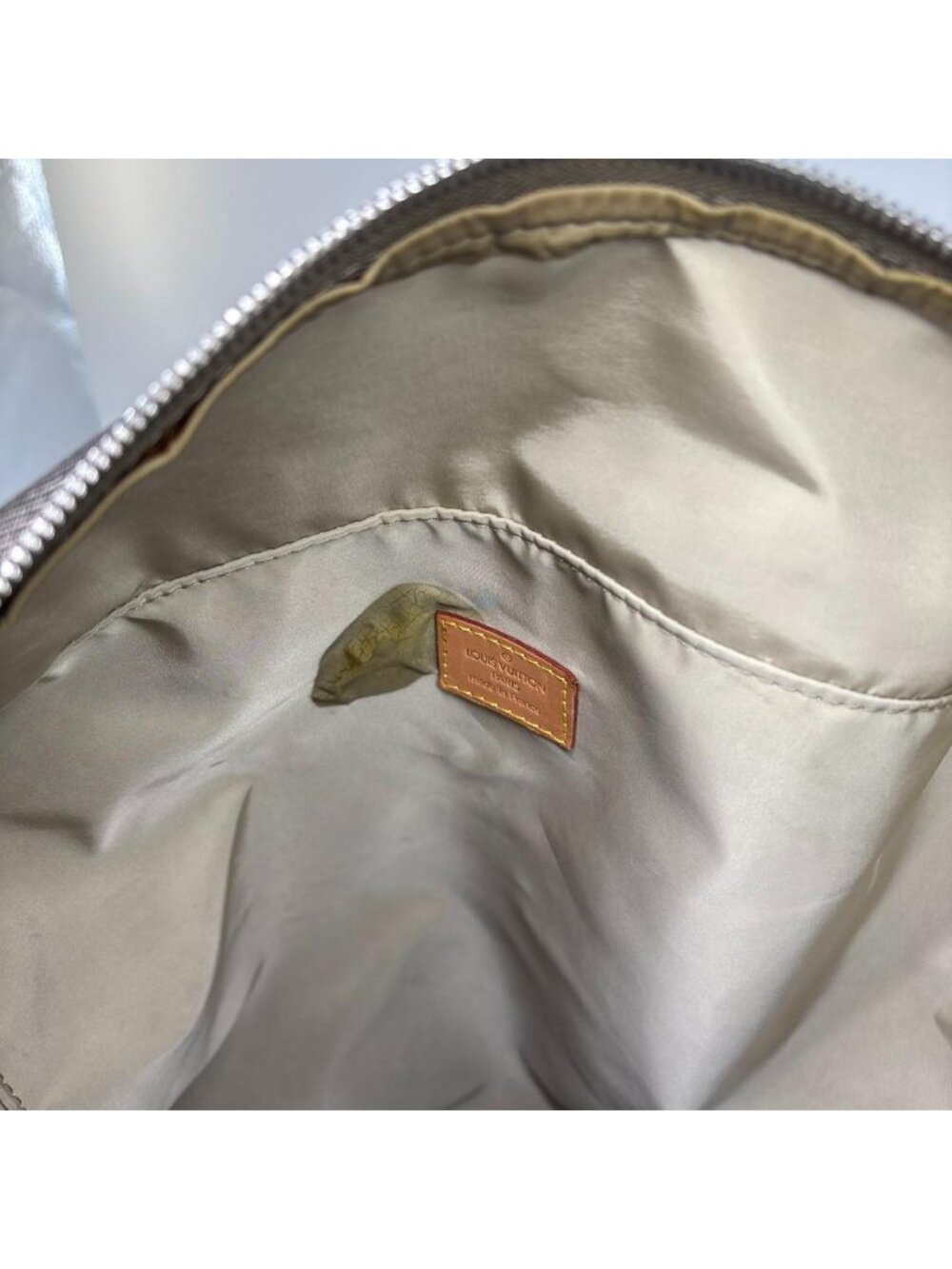 Louis Vuitton Damier Geant Aventurier Boston Bag - Picture 13 of 13